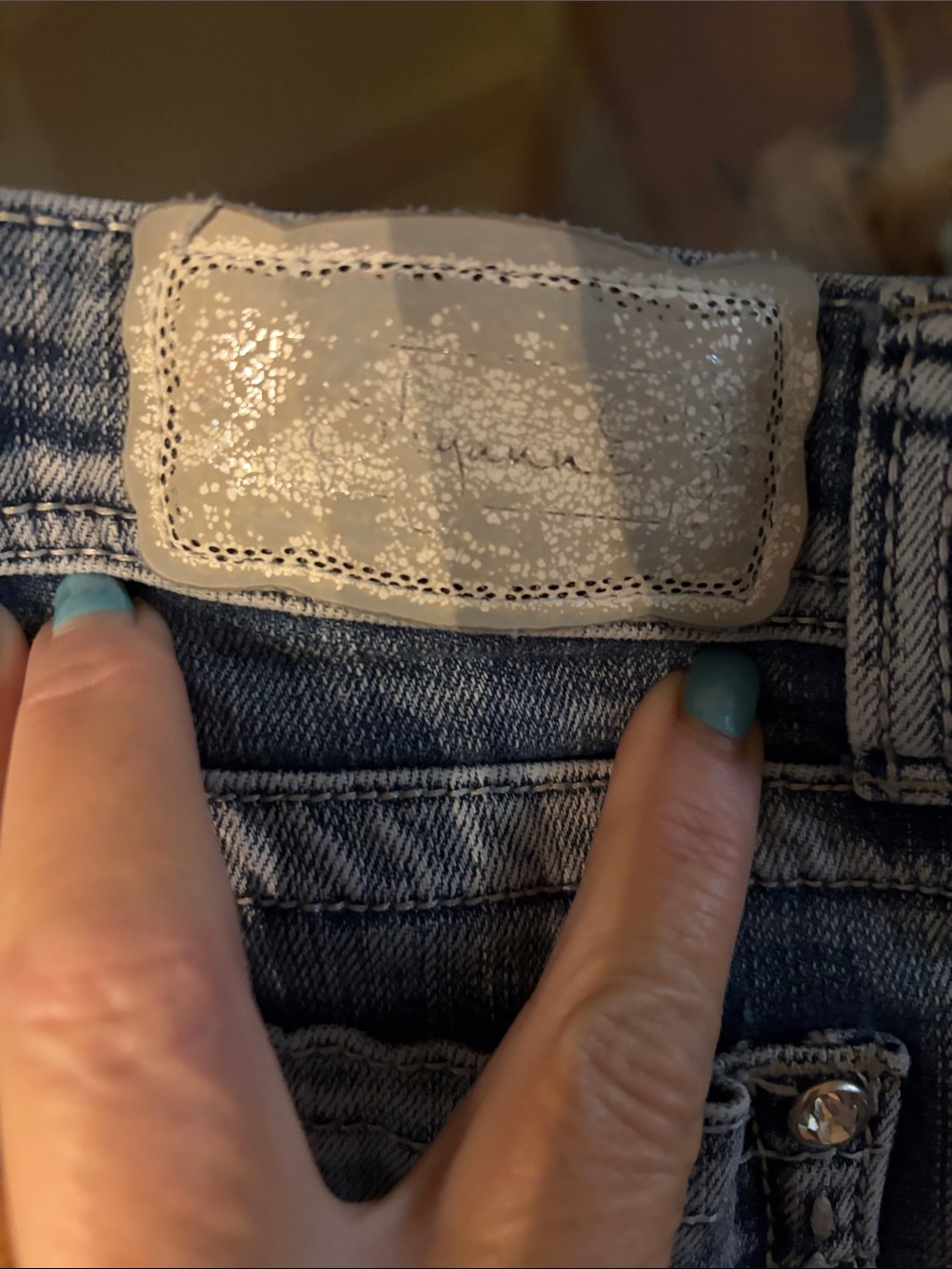 Women’s Super Cute Size 32 Shyanne denim shorts - Picture 5 of 10